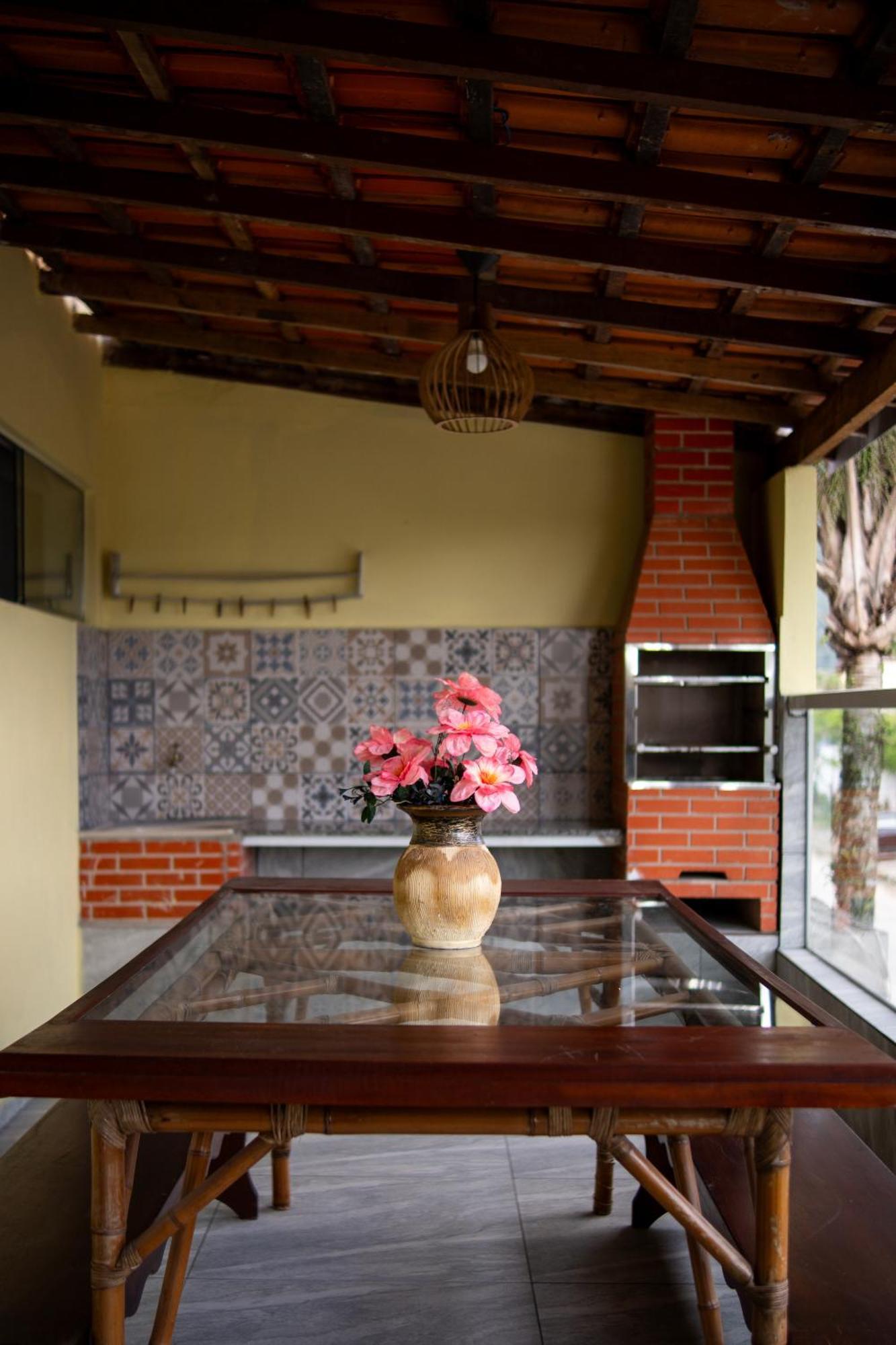 Casa de férias Casa Com Piscina Proximo A Grande E Tenorio Em *